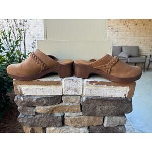BOC Clogs-Size 9